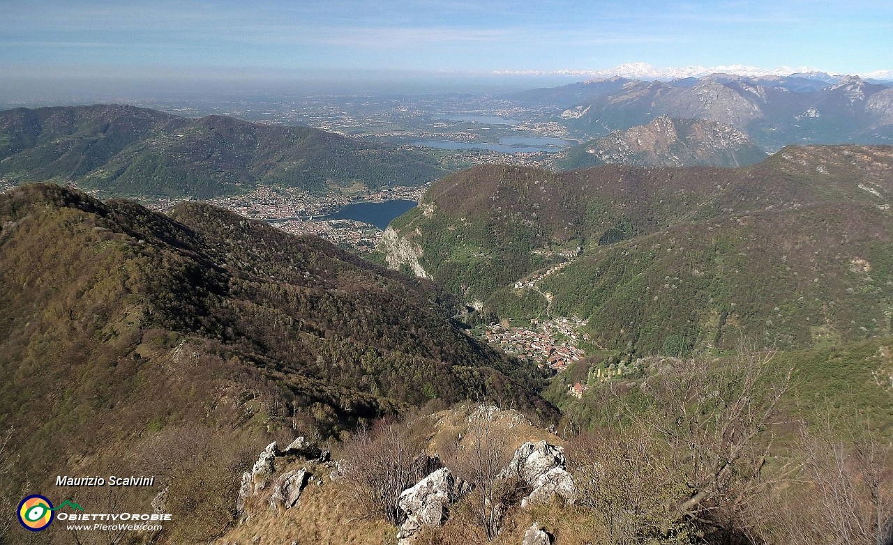 18 Panorama verso la valle di Erve....JPG